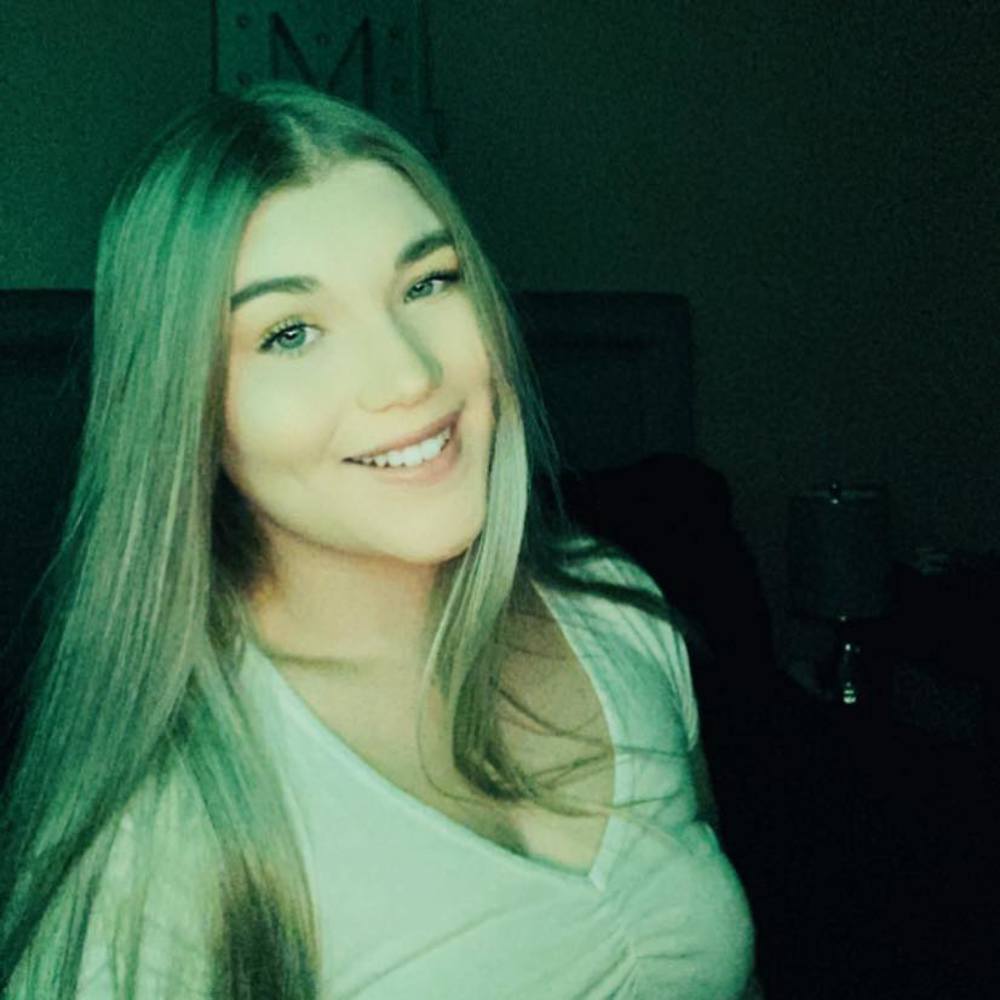 Meet your Posher, Makayla